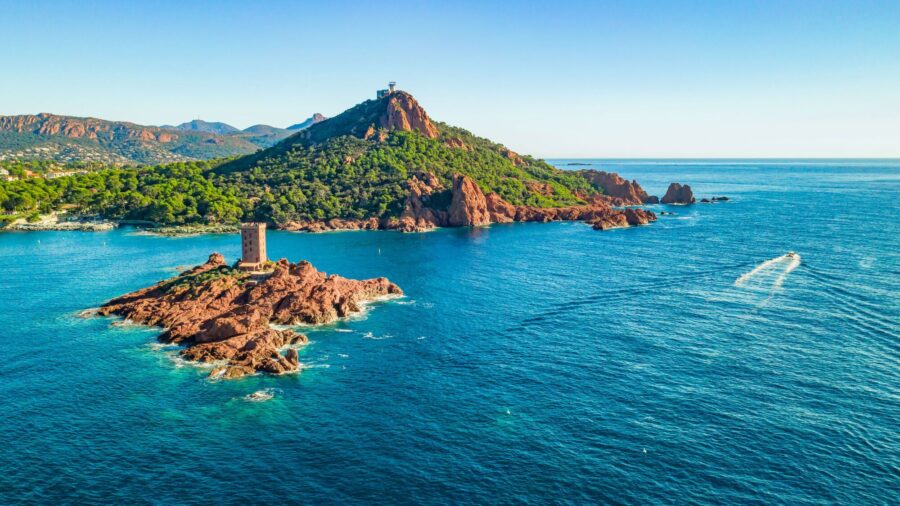 Demi_journee_Promenadelelongdescalanquesdelesterel