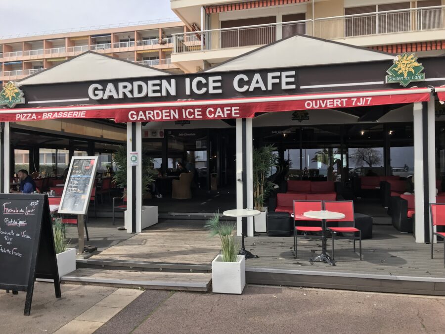Garden ice café