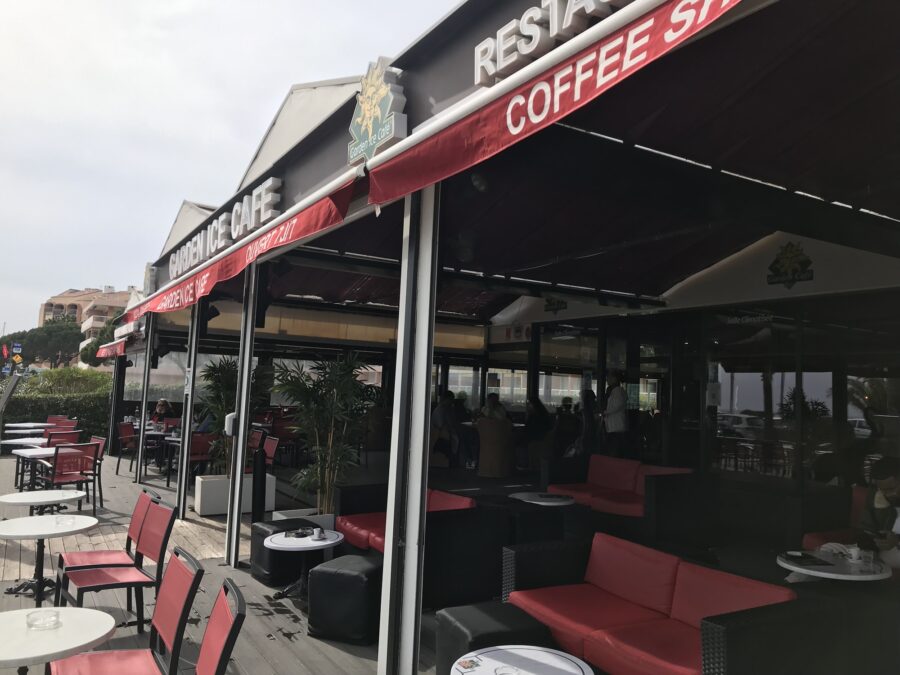 Garden ice café