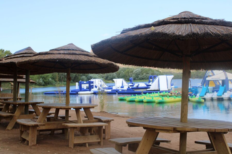 Location tables exotiques base Arena